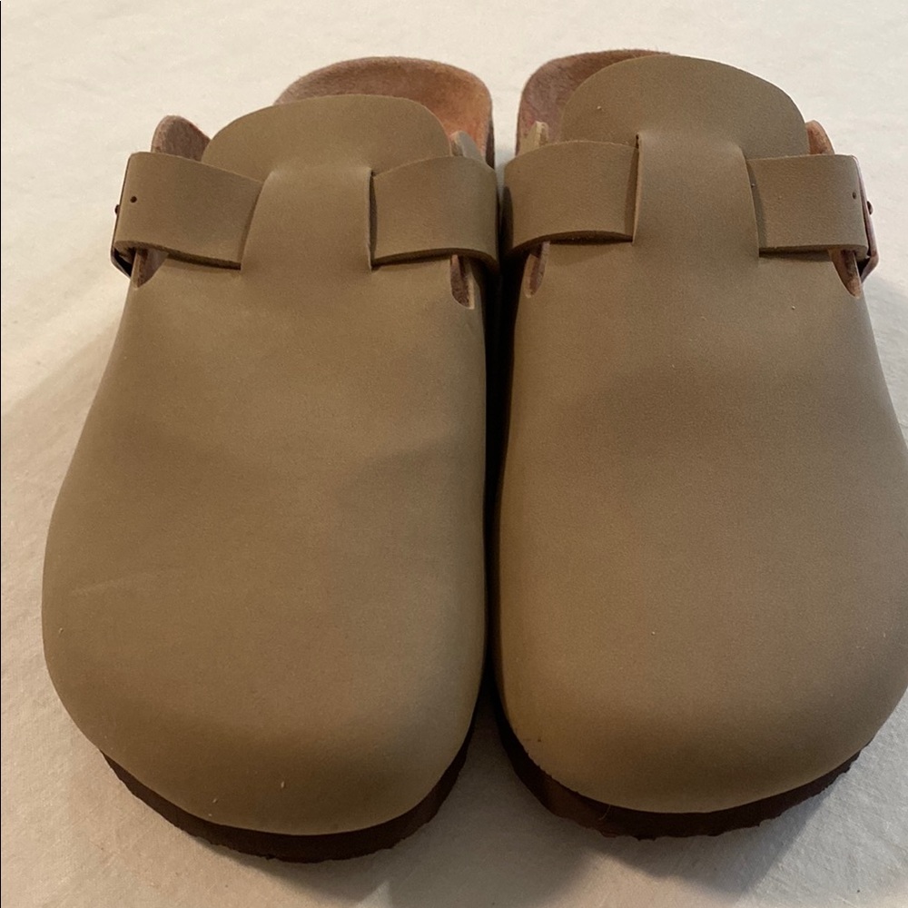 Stylish Tan Slip-On Mules